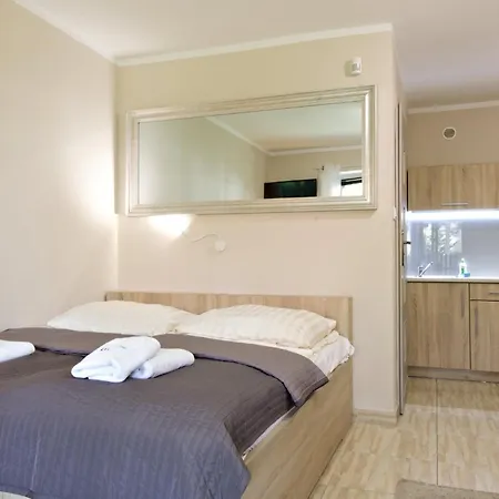 Lc & 아파트 포비에로보